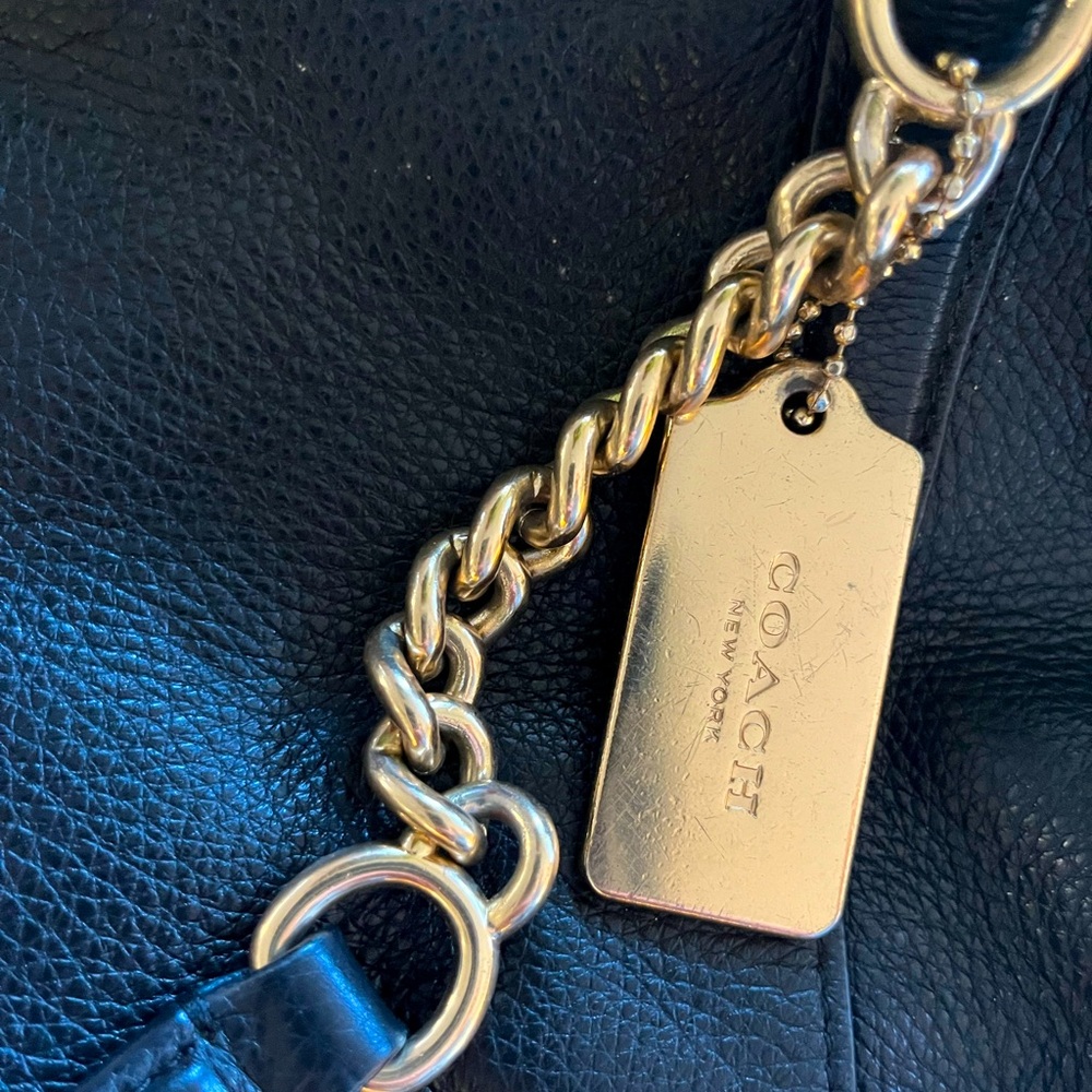 Coach Pebble Leather Ava Chain tote - Picture 3 of 5